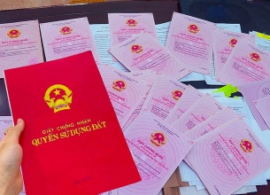 Tin vui: Chủ tịch xã sẽ được ký sổ đỏ