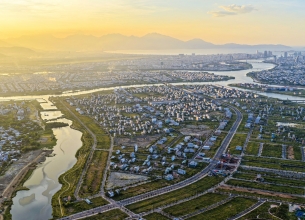 Giữa nhịp sống Đà Nẵng sôi động, có một vùng lặng khiến trái tim và tài khoản cùng nở hoa