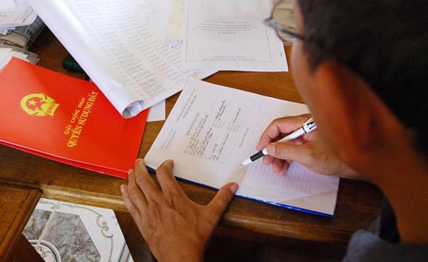 Chuyện Đặt Cọc Và Công Chứng: Khi Luật ‘Mở’ Đường, Nhà Đầu Tư Nên Đi Thế Nào?