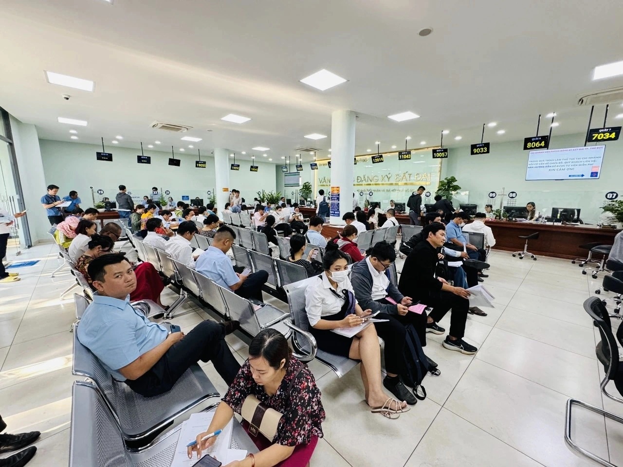 Đề xuất bỏ công chứng bắt buộc: bớt thủ tục hay thêm rủi ro?