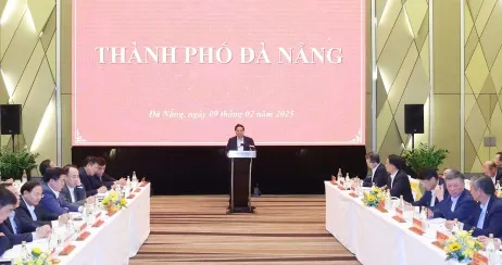 Đà Nẵng bứt phá: thủ tướng chính chỉ đạo tháo gỡ vướng mắc, khởi công dự án trọng điểm trị giá hơn 150.000 tỷ đồng.