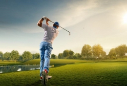 Giới thượng lưu thường đến sân golf, giới tinh hoa thì mang golf về nhà