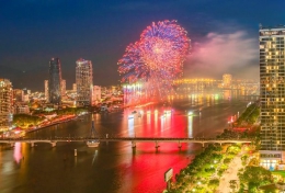Đà Nẵng Tổ Chức 3 Điểm Bắn Pháo Hoa Hoành Tráng Đêm Giao Thừa Tết Ất Tỵ 2025