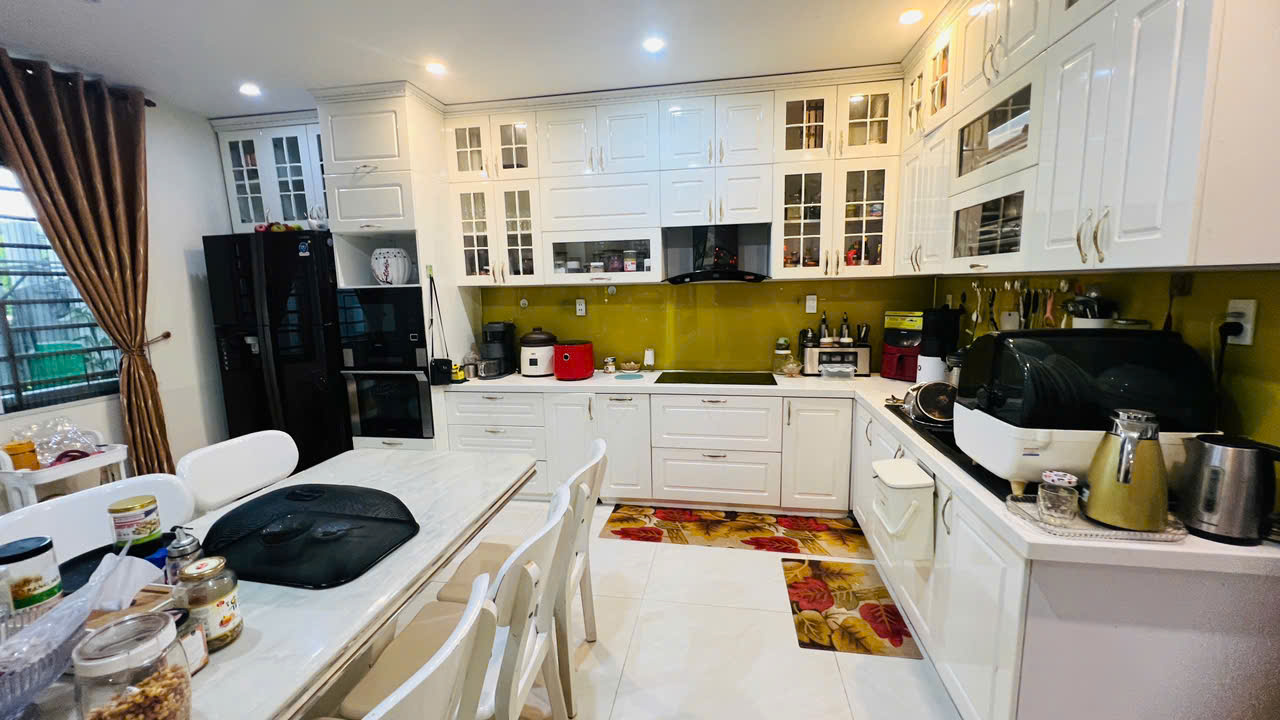 Bán NHÀ 3 tầng lô góc Lương Nhữ Hộc