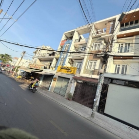 VÕ NGUYÊN GIÁP - MẶT TIỀN KIM CƯƠNG: Biệt thự 3 tầng – Giá 'sụp hầm', kinh doanh đỉnh, sổ sạch 100%.