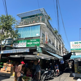 CHÍNH CHỦ BÁN NHÀ 2 TẦNG – 2 MẶT TIỀN – NGAY CHỢ